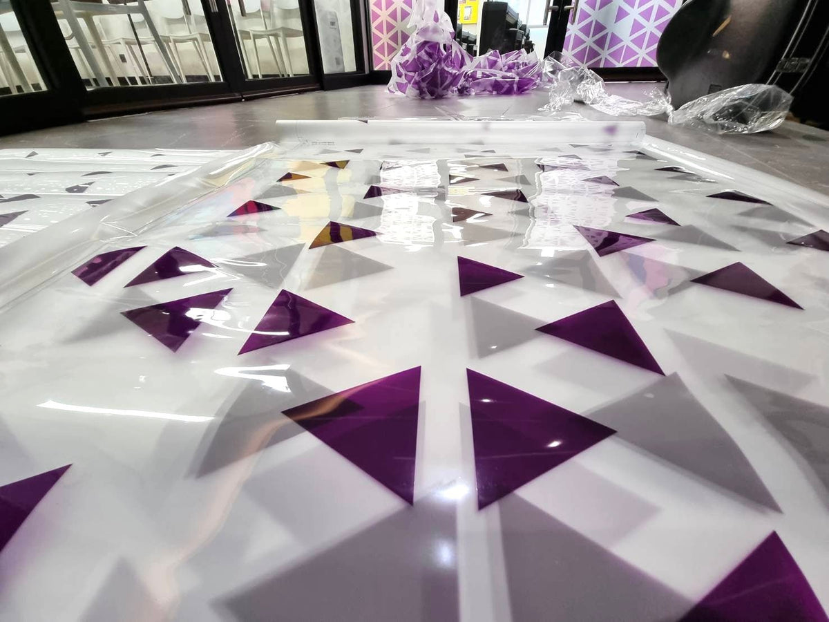 สติ๊กเกอร์โปร่งใส พิมพ์อิงค์เจ็ท สีสด คมชัด เหมาะสำหรับติดกระจก บรรจุภัณฑ์ และงานตกแต่ง