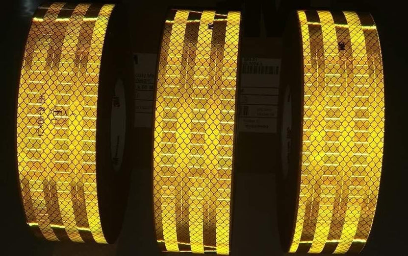 สติ๊กเกอร์สะท้อนแสง 3M Reflective Sticker คุณภาพสูง มองเห็นชัดเจน เหมาะสำหรับป้ายจราจร ความปลอดภัย และงานตกแต่งรถ