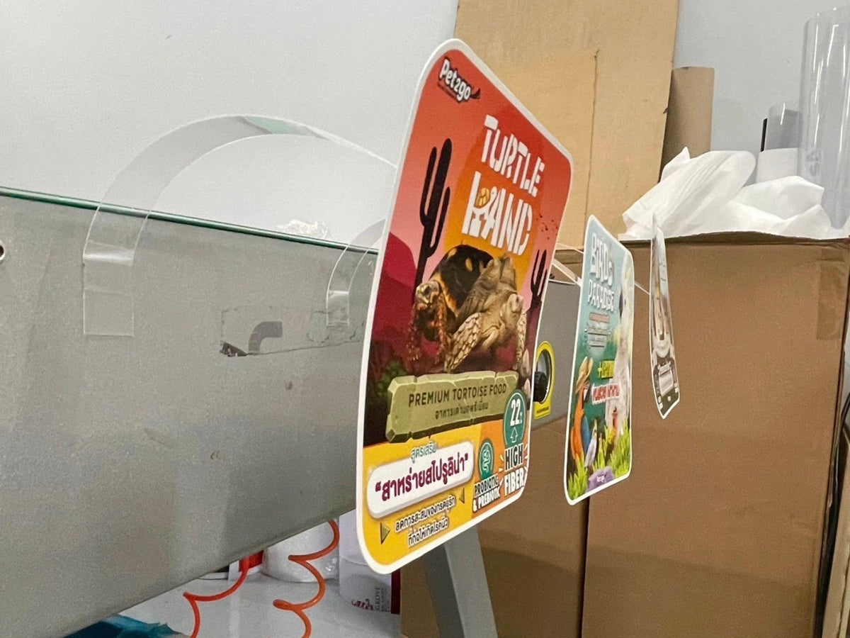 ป้ายเด้ง Wobbler พิมพ์คมชัด สีสดใส ติดตั้งง่าย ดึงดูดความสนใจ เหมาะสำหรับโปรโมชันหน้าร้าน ซูเปอร์มาร์เก็ต และร้านค้า