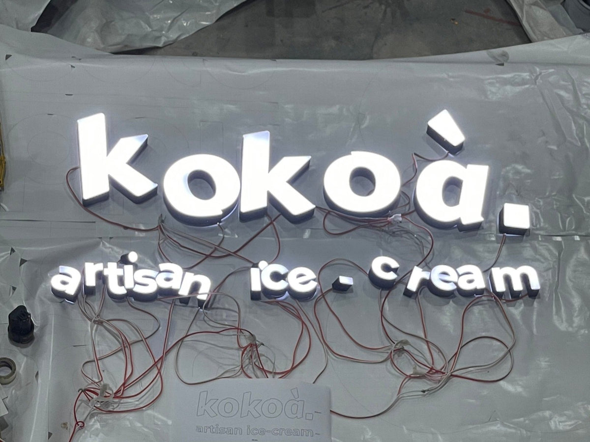 อักษรไฟไม่มีขอบ และป้ายไฟอลูมิเนียมไม่มีคิ้ว ดีไซน์ทันสมัย สว่างคมชัด เหมาะสำหรับป้ายร้านค้า ป้ายบริษัท และงานตกแต่งอาคาร