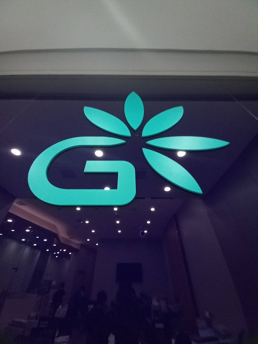 ป้ายอะคริลิค ชื่อบริษัท ติดผนัง พิมพ์ยูวีคมชัด ดีไซน์เรียบหรู เหมาะสำหรับออฟฟิศและองค์กร