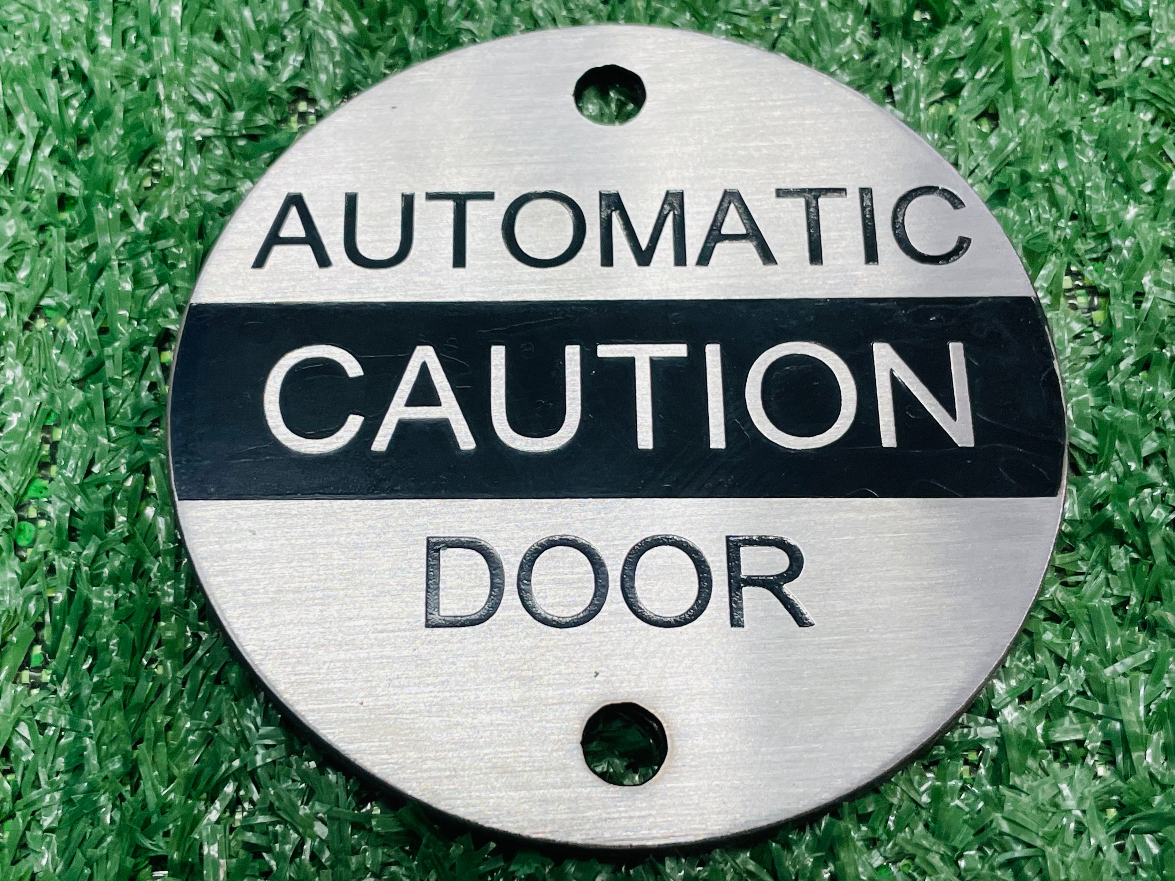 ป้ายสแตนเลสกัดกรด โลโก้บริษัท Etched Metal Sign ป้ายกัดกรดสแตนเลส SS304 ป้ายชื่อบริษัทสแตนเลส กัดกรดลงสี