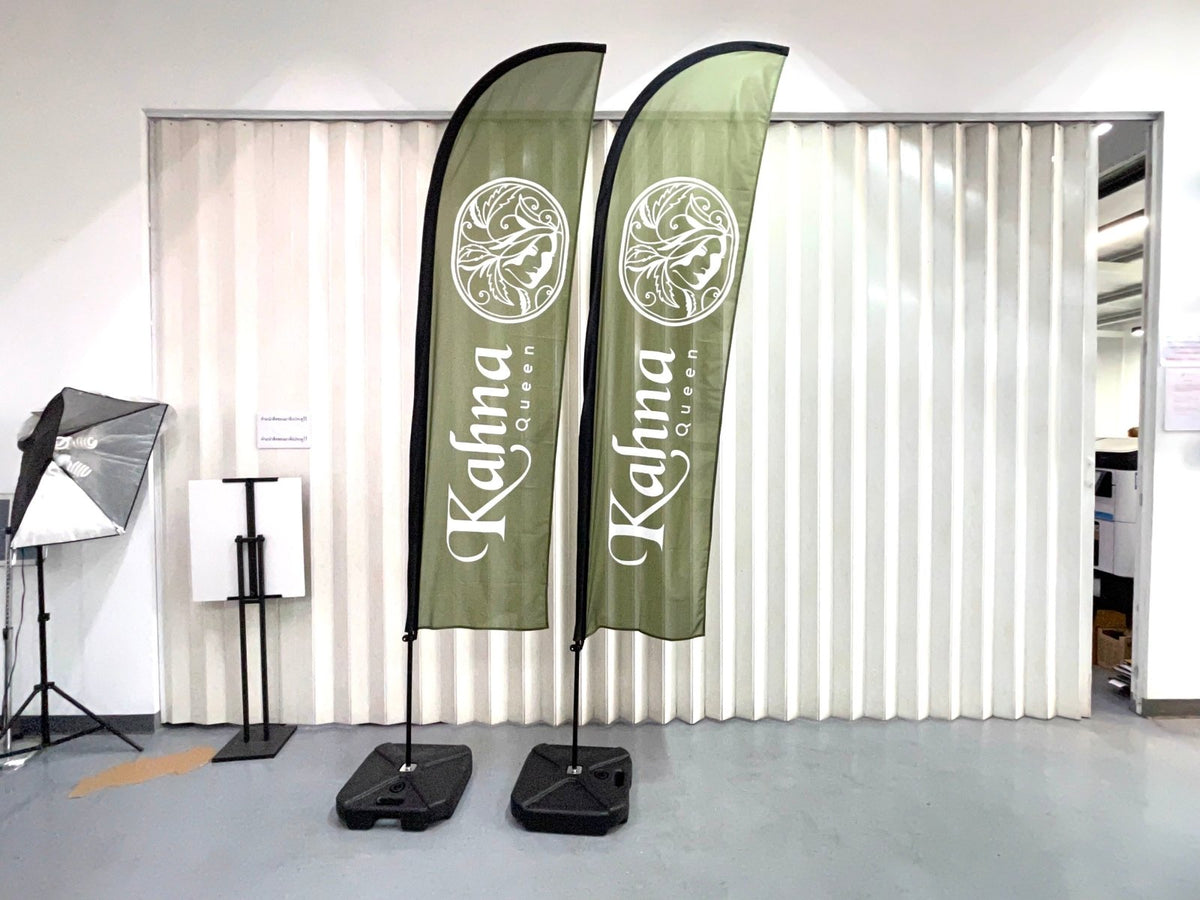 ธงชายหาด ธงปีกนก Beach Flag พิมพ์สีสดคมชัด โครงสร้างแข็งแรง เหมาะสำหรับงานอีเวนต์ โปรโมชัน และสื่อโฆษณาหน้าร้าน