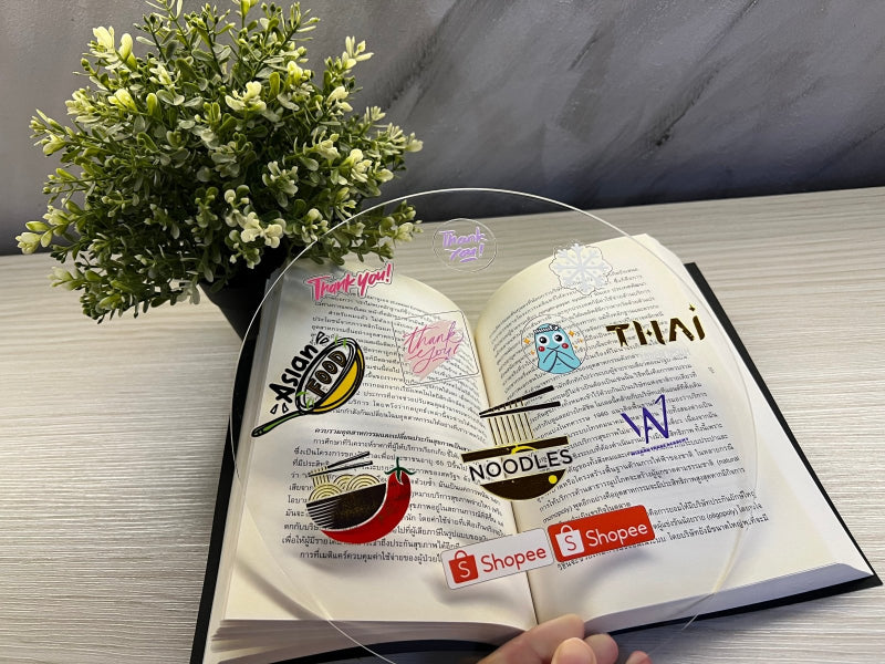 สติ๊กเกอร์ยูวี สกรีนติดสินค้า พิมพ์คมชัด ทนทาน กันน้ำ เหมาะสำหรับฉลากสินค้าและบรรจุภัณฑ์