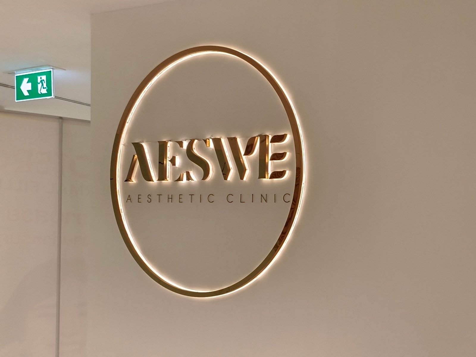 ป้ายสแตนเลสโรสโกลด์ Mirror หรูหรา สะท้อนเงาสวย เหมาะสำหรับป้ายบริษัทและองค์กรระดับพรีเมียม