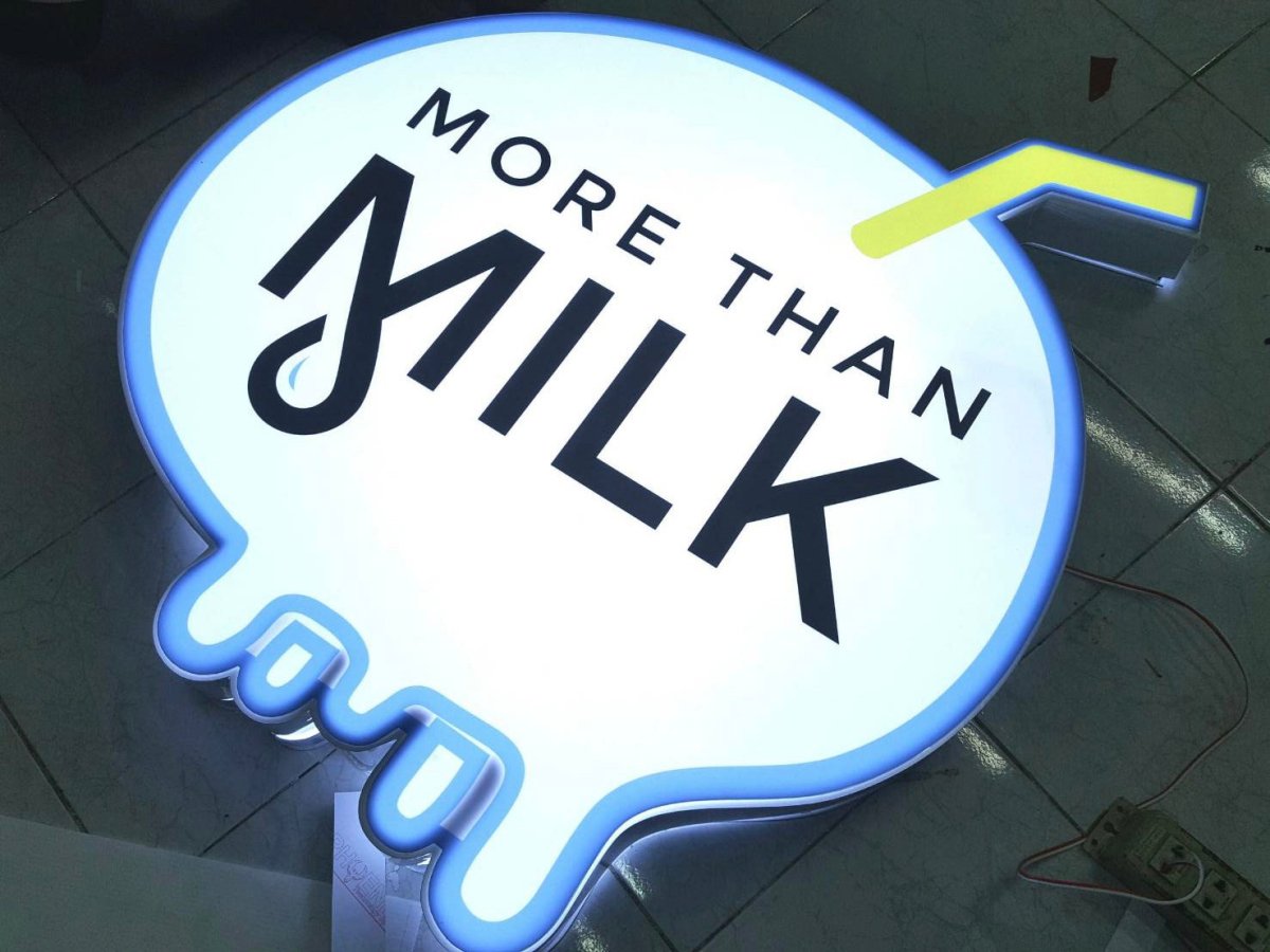 ตัวอักษรไฟ LED ป้ายไฟ และป้ายไฟโลโก้ สว่างคมชัด ดีไซน์หรูหรา เหมาะสำหรับป้ายร้านค้า บริษัท และงานตกแต่งอาคาร