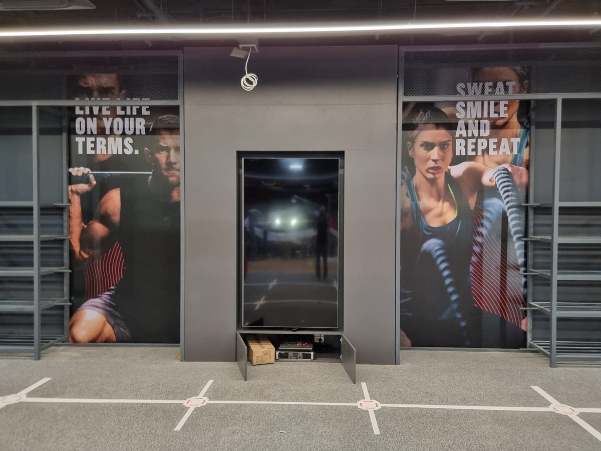 ป้ายฟิตเนส ตกแต่งยิม สปอร์ตคลับ ดีไซน์ทันสมัย พิมพ์คมชัด เหมาะสำหรับสปอร์ตคลับและศูนย์ออกกำลังกาย