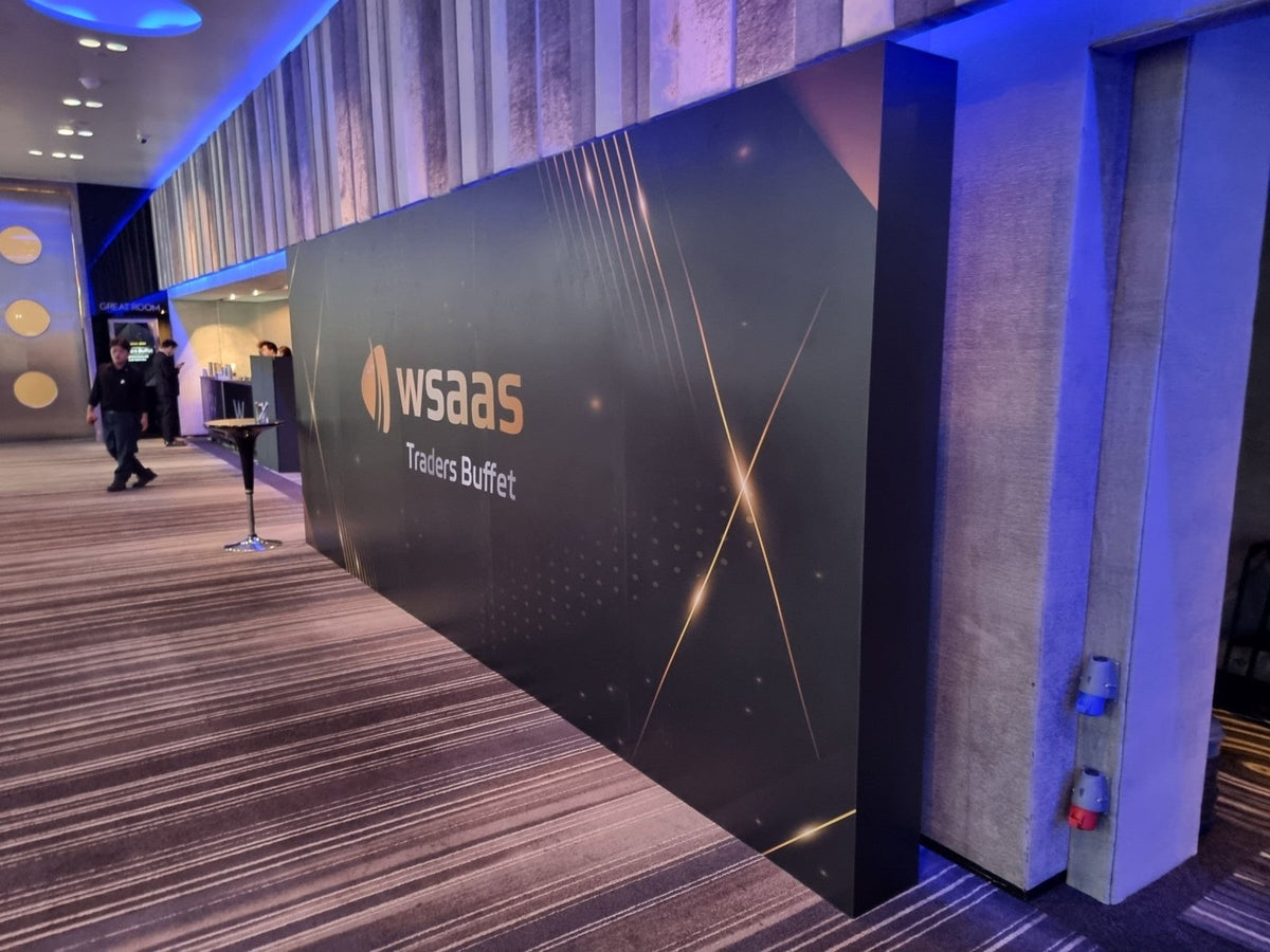 รับทำบูธแสดงสินค้า บูธออกงานอีเวนต์ และบูธ Expo ดีไซน์สวย พิมพ์คมชัด โครงสร้างแข็งแรง เหมาะสำหรับงานโปรโมชันและนิทรรศการ