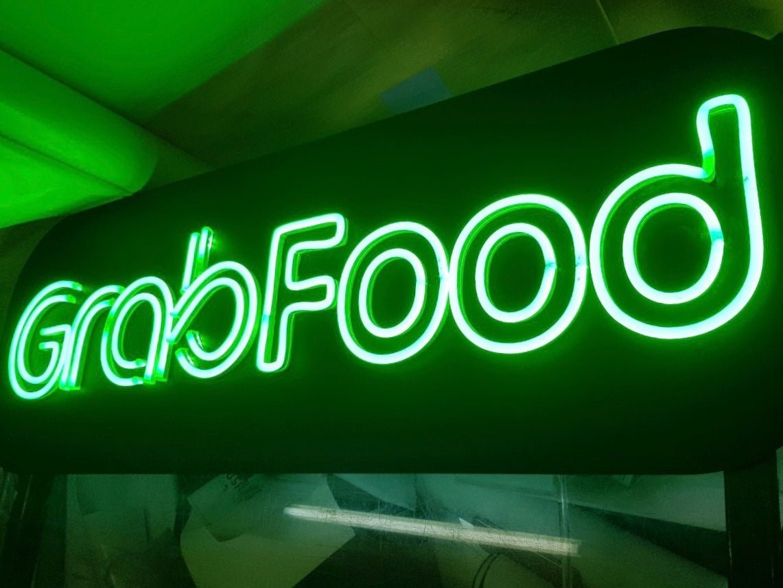 ป้ายร้านอาหาร ป้ายโลโก้ร้านอาหาร ดีไซน์สวยโดดเด่น เหมาะสำหรับร้านอาหาร คาเฟ่ และธุรกิจบริการ