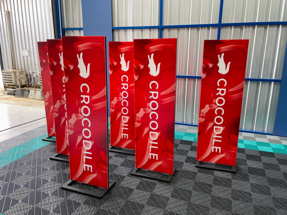 ป้ายตั้งฟิวเจอร์บอร์ด พร้อมโครงเหล็ก แข็งแรง ทนทาน พิมพ์คมชัด เหมาะสำหรับงานอีเวนต์ โปรโมชัน และป้ายโฆษณากลางแจ้ง