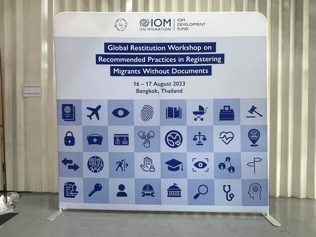 ฉากถ่ายรูปแบบผ้า แบคดรอปผ้าสำเร็จรูป Fabric Backdrop