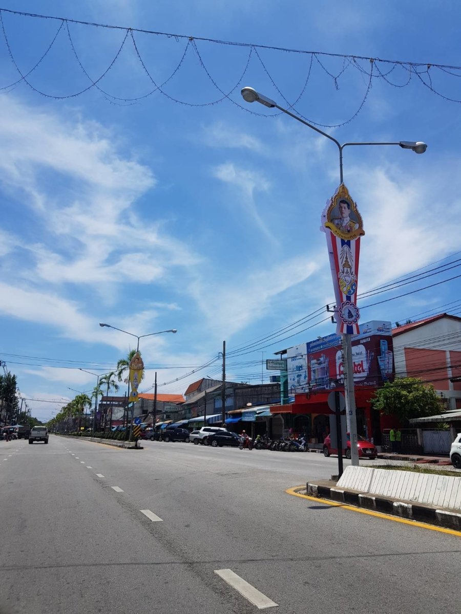 ซุ้มเฉลิมพระเกียรติ ป้ายในหลวง - Octopus Media Solutions