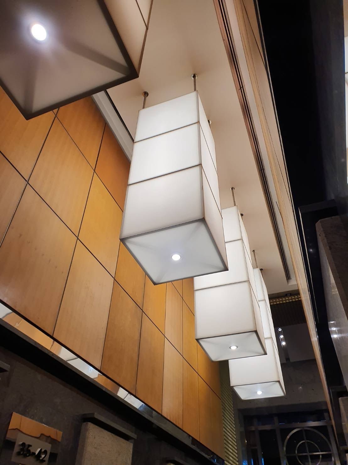 โคมไฟขึงผ้าบารีซอล Stretch Ceiling ฝ้าขึงผ้า barrisol - Octopus Media Solutions