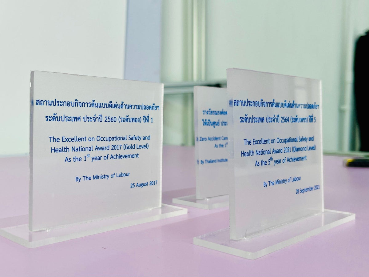 ป้ายอะคริลิคตั้งโต๊ะ และกรอบรูปอะคริลิคใส พิมพ์คมชัด ดีไซน์หรูหรา เหมาะสำหรับป้ายราคา เมนูร้านอาหาร และงานตกแต่ง