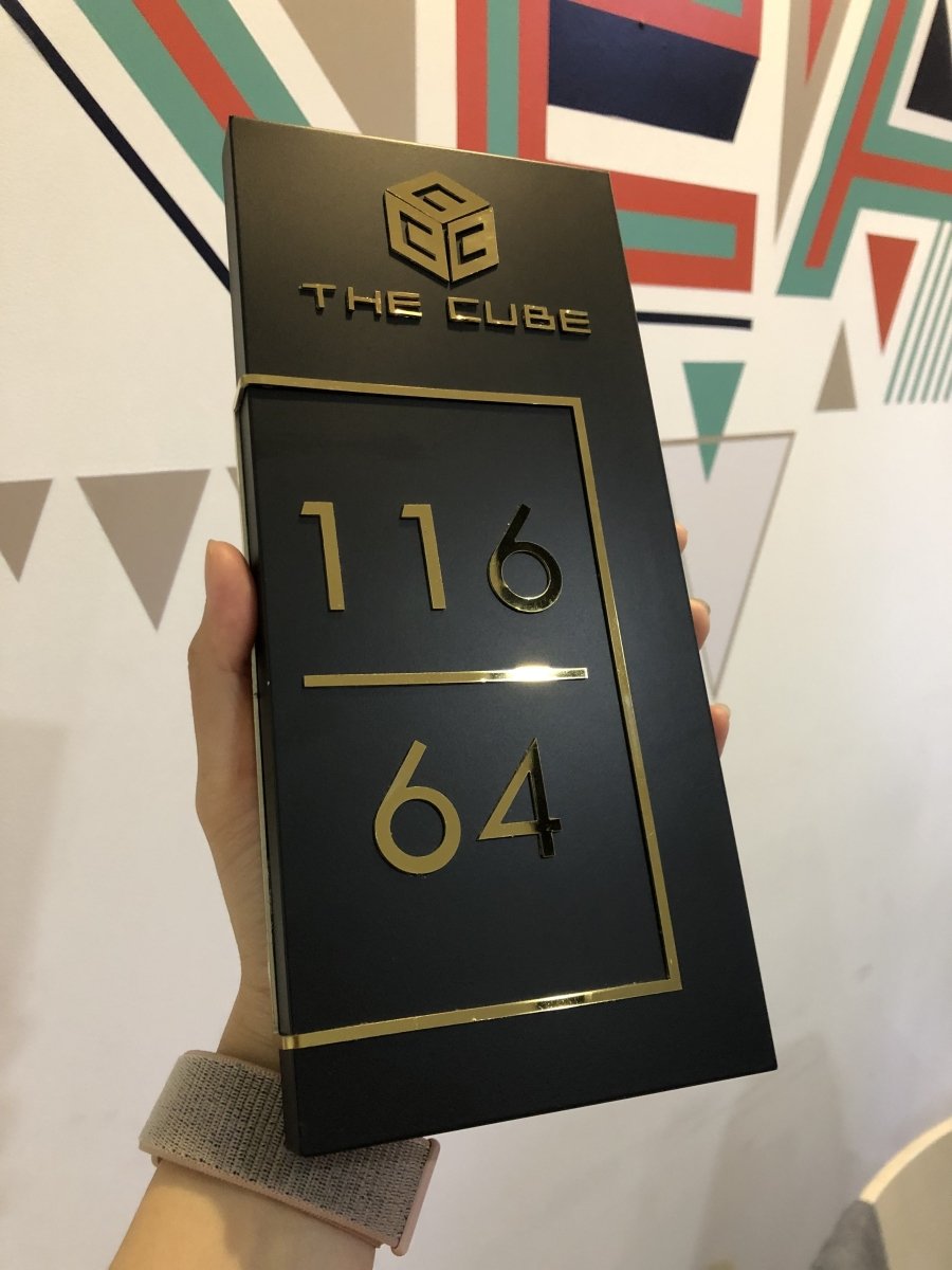 ป้ายบ้านเลขที่ และป้ายเลขที่ห้อง พิมพ์คมชัด ดีไซน์หรูหรา ทนทาน เหมาะสำหรับบ้าน อาคารชุด คอนโด และสำนักงาน