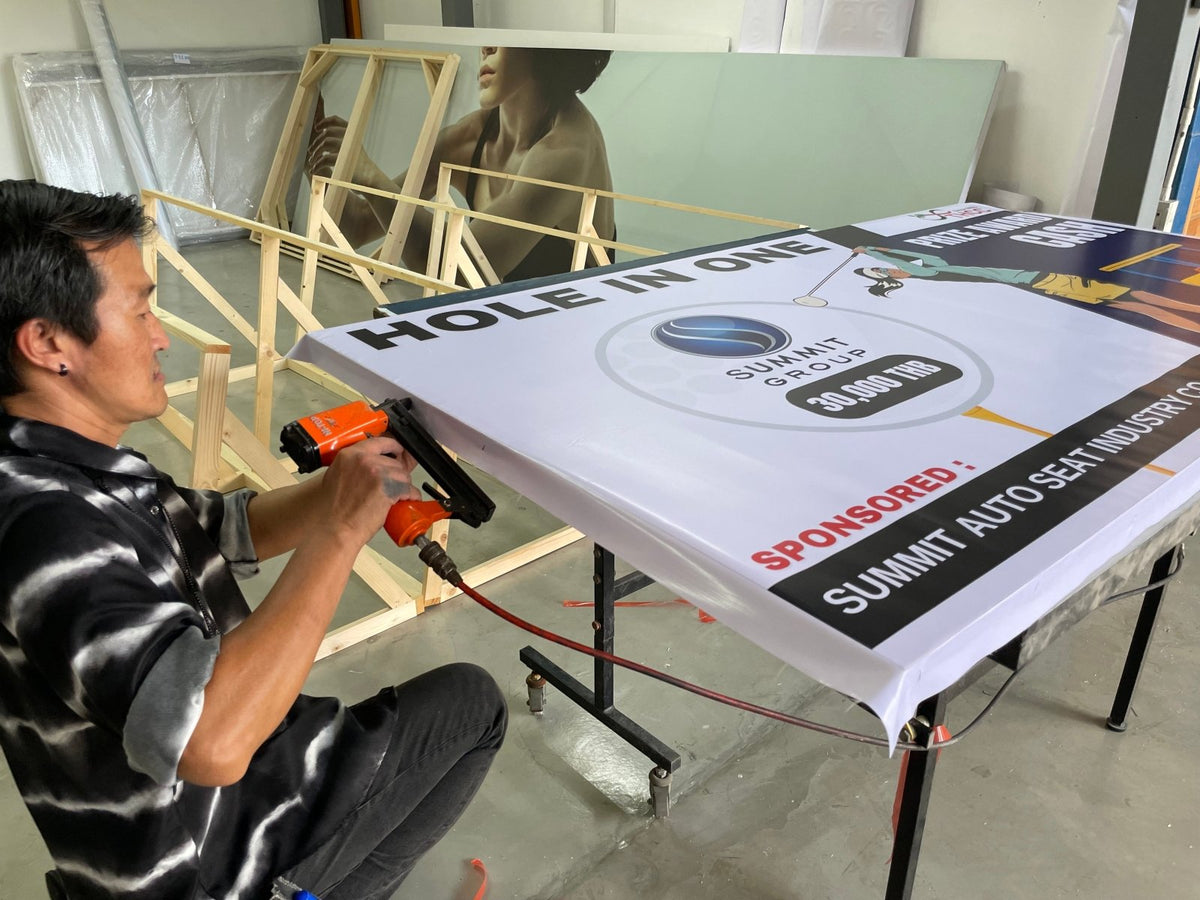 รูปติดผนัง ภาพแคนวาส และรูปกรอบลอย พิมพ์คมชัด สีสวยทนทาน เหมาะสำหรับตกแต่งบ้าน ร้านค้า และออฟฟิศ