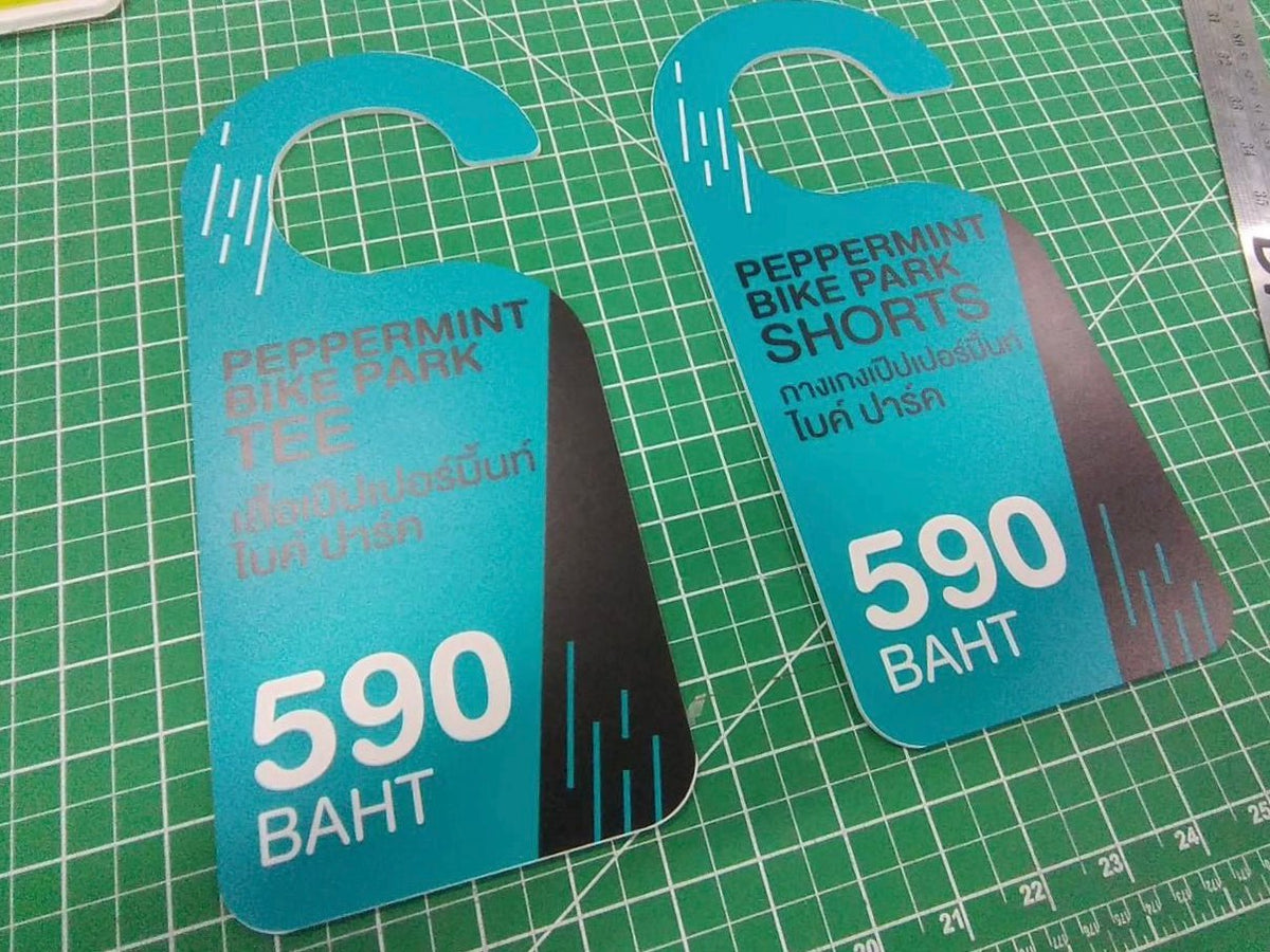 ป้ายแท็ก ป้าย Tag พิมพ์คมชัด ใช้เป็นป้ายสินค้า ป้ายราคา หรือป้ายโลโก้ เหมาะสำหรับร้านค้า งานอีเวนต์ และการโปรโมชันสินค้า