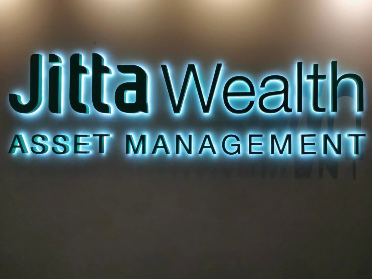 ป้ายบริษัท อักษรโลหะไฟออกหลัง ติดผนัง สวยหรู สว่างโดดเด่น เหมาะสำหรับป้ายสำนักงาน องค์กร ร้านค้า และงานตกแต่งอาคาร