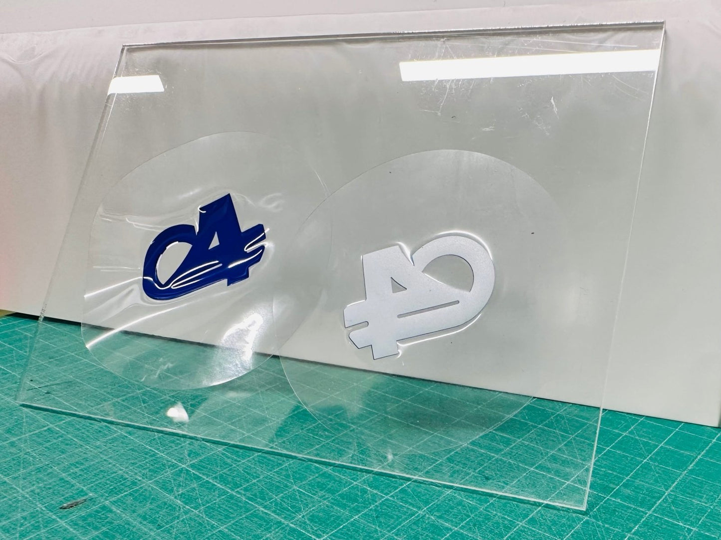 Vacuum stickers on glass | Custom static clings & decals