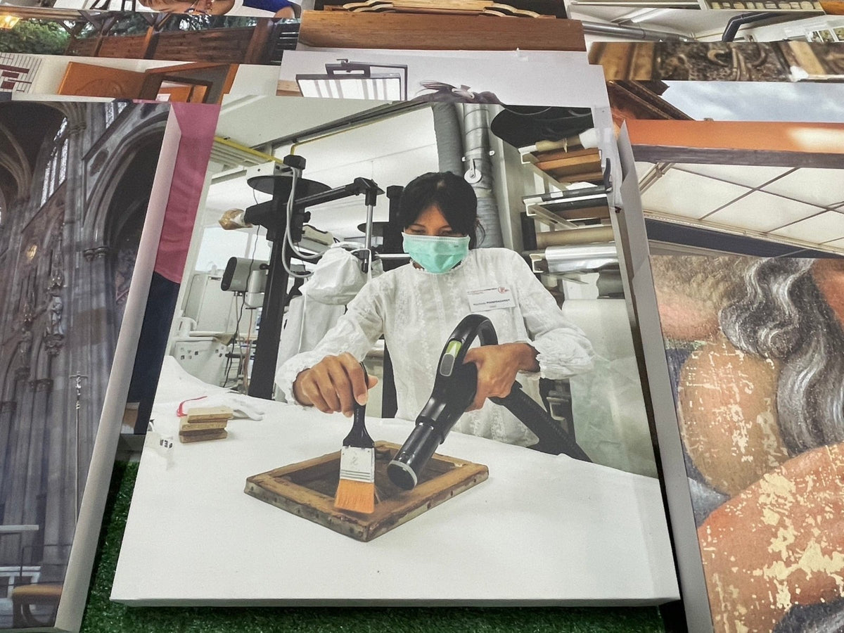 รูปติดผนัง ภาพแคนวาส และรูปกรอบลอย พิมพ์คมชัด สีสวยทนทาน เหมาะสำหรับตกแต่งบ้าน ร้านค้า และออฟฟิศ