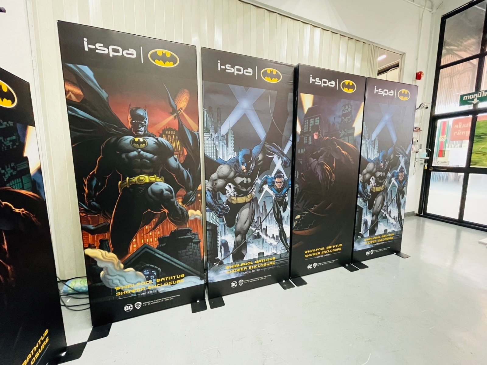 ป้ายตั้งกล่องไฟ 2 ด้าน ผ้า 3P - Octopus Media Solutions