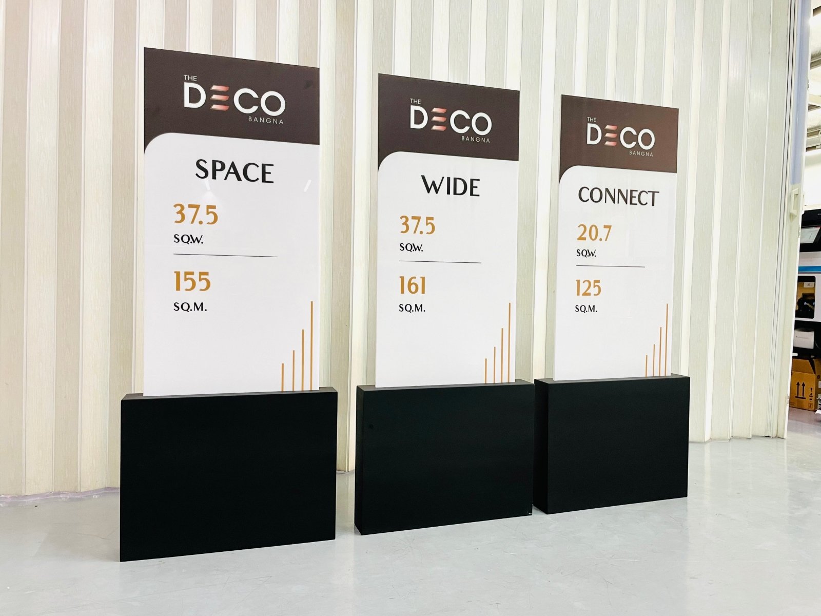 ป้ายประชาสัมพันธ์ และป้ายตั้งพื้น พิมพ์คมชัด แข็งแรง เหมาะสำหรับงานอีเวนต์ งานโฆษณา และประชาสัมพันธ์หน้าร้านหรือองค์กร