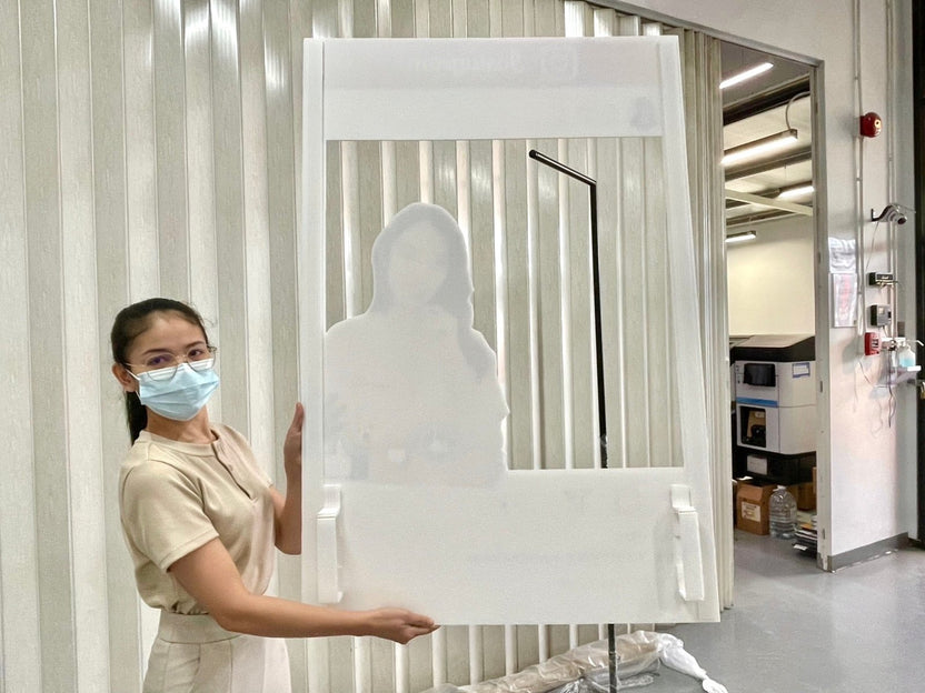 กรอบป้าย Instagram และ Facebook ดีไซน์เหมือนหน้าฟีดโซเชียล เหมาะสำหรับงานอีเวนต์ งานถ่ายภาพ และกิจกรรมโปรโมชัน