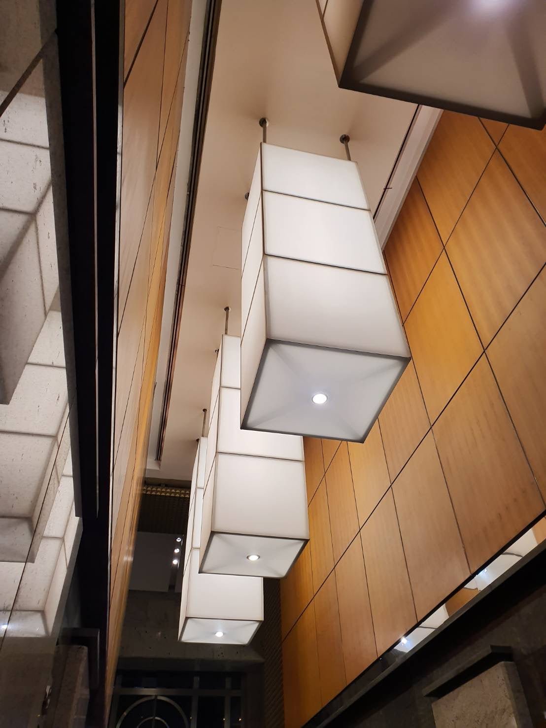 โคมไฟขึงผ้าบารีซอล Stretch Ceiling ฝ้าขึงผ้า barrisol - Octopus Media Solutions