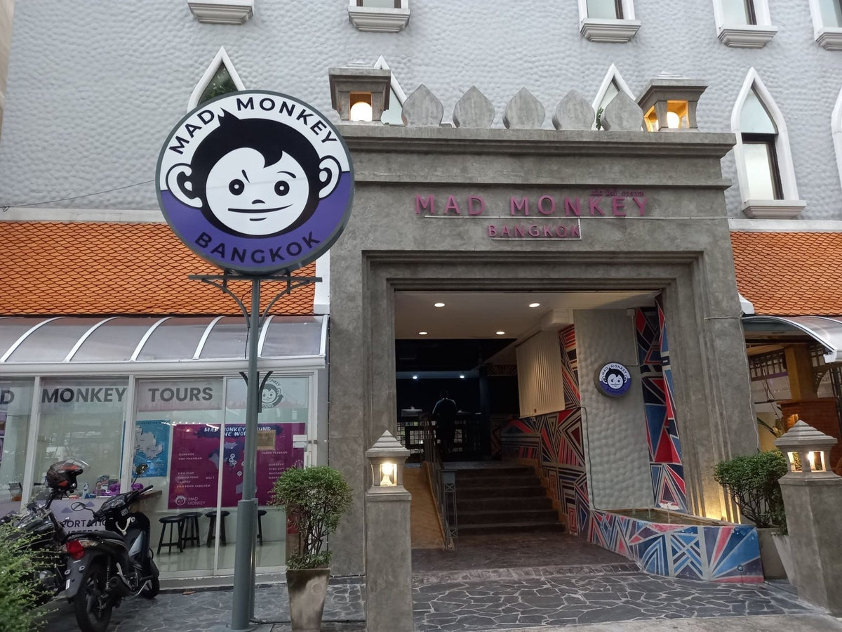 ป้ายไฟวงกลม และกล่องไฟวงกลม สว่างคมชัด ดีไซน์โดดเด่น เหมาะสำหรับป้ายร้านค้า คาเฟ่ และงานโฆษณาที่ต้องการความสะดุดตา