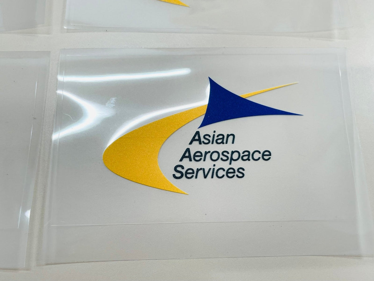 สติ๊กเกอร์ใส สติ๊กเกอร์ฉลากสินค้าใส พิมพ์คมชัด ติดแนบเนียน เหมาะสำหรับบรรจุภัณฑ์ สินค้า เครื่องสำอาง และงานโปรโมชัน