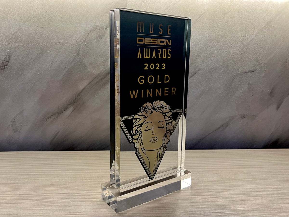 โล่รางวัล Acrylic Trophy Award อะคริลิคใส พิมพ์คมชัด ดีไซน์หรูหรา เหมาะสำหรับงานมอบรางวัล เกียรติยศ การแข่งขัน และงานองค์กร