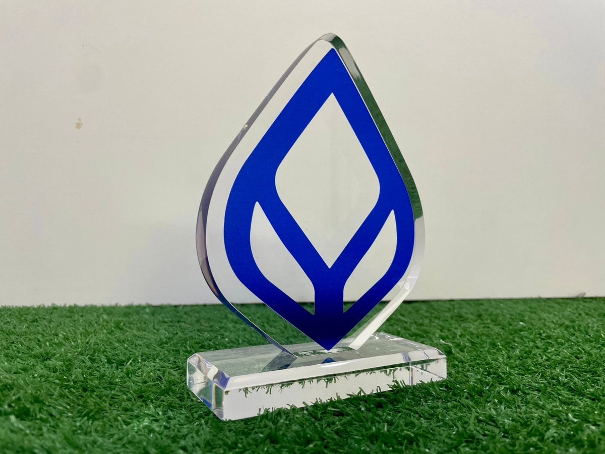 โล่รางวัล Acrylic Trophy Award อะคริลิคใส พิมพ์คมชัด ดีไซน์หรูหรา เหมาะสำหรับงานมอบรางวัล เกียรติยศ การแข่งขัน และงานองค์กร
