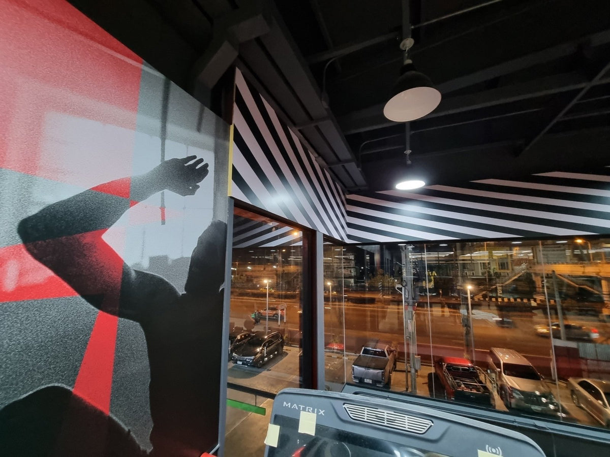 ป้ายฟิตเนส ตกแต่งยิม สปอร์ตคลับ ดีไซน์ทันสมัย พิมพ์คมชัด เหมาะสำหรับสปอร์ตคลับและศูนย์ออกกำลังกาย