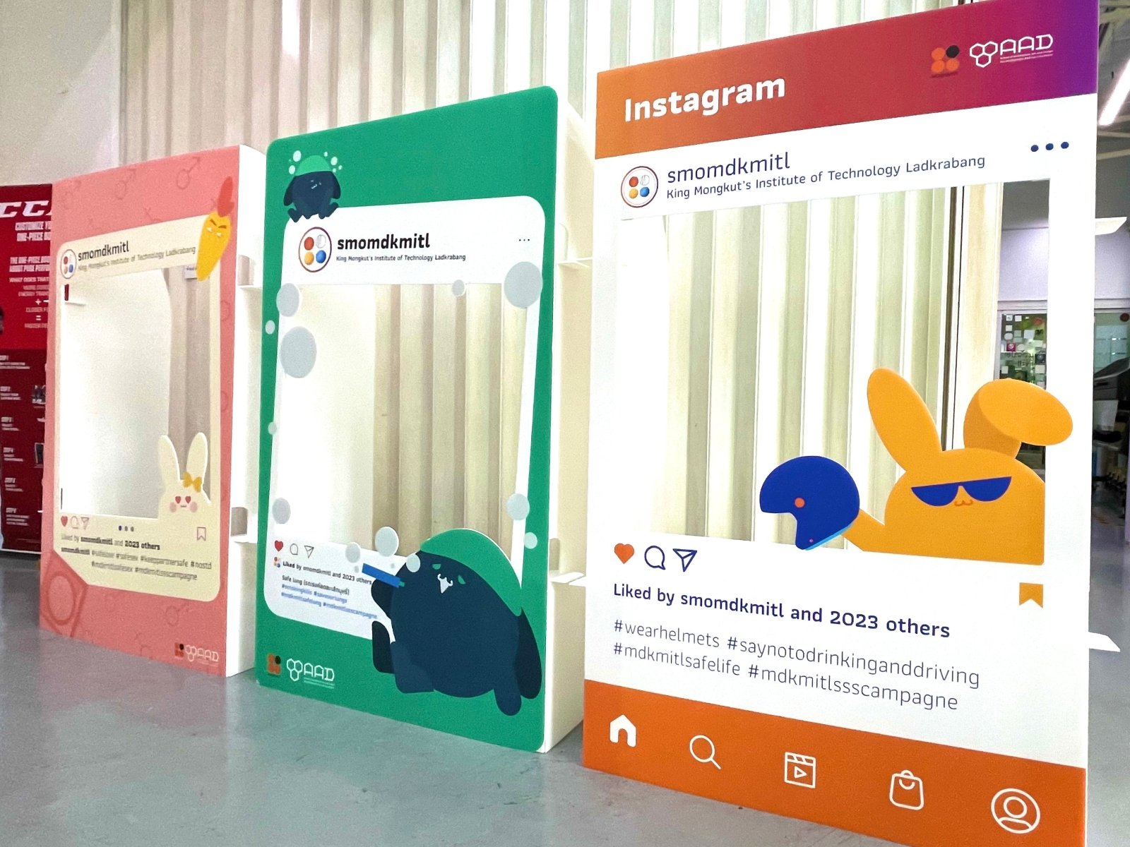 กรอบป้าย Instagram และ Facebook ดีไซน์เหมือนหน้าฟีดโซเชียล เหมาะสำหรับงานอีเวนต์ งานถ่ายภาพ และกิจกรรมโปรโมชัน