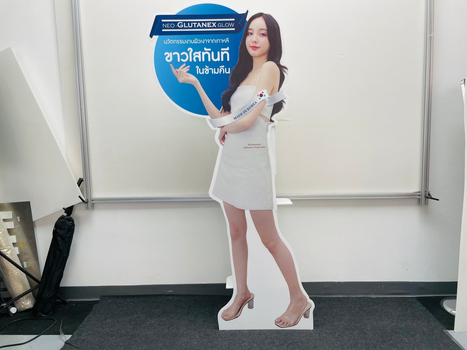 สแตนดี้ไดคัท Standee Die-Cut พิมพ์คมชัด น้ำหนักเบา ไดคัทตามแบบ เหมาะสำหรับงานอีเวนต์ โปรโมชัน และป้ายโฆษณา