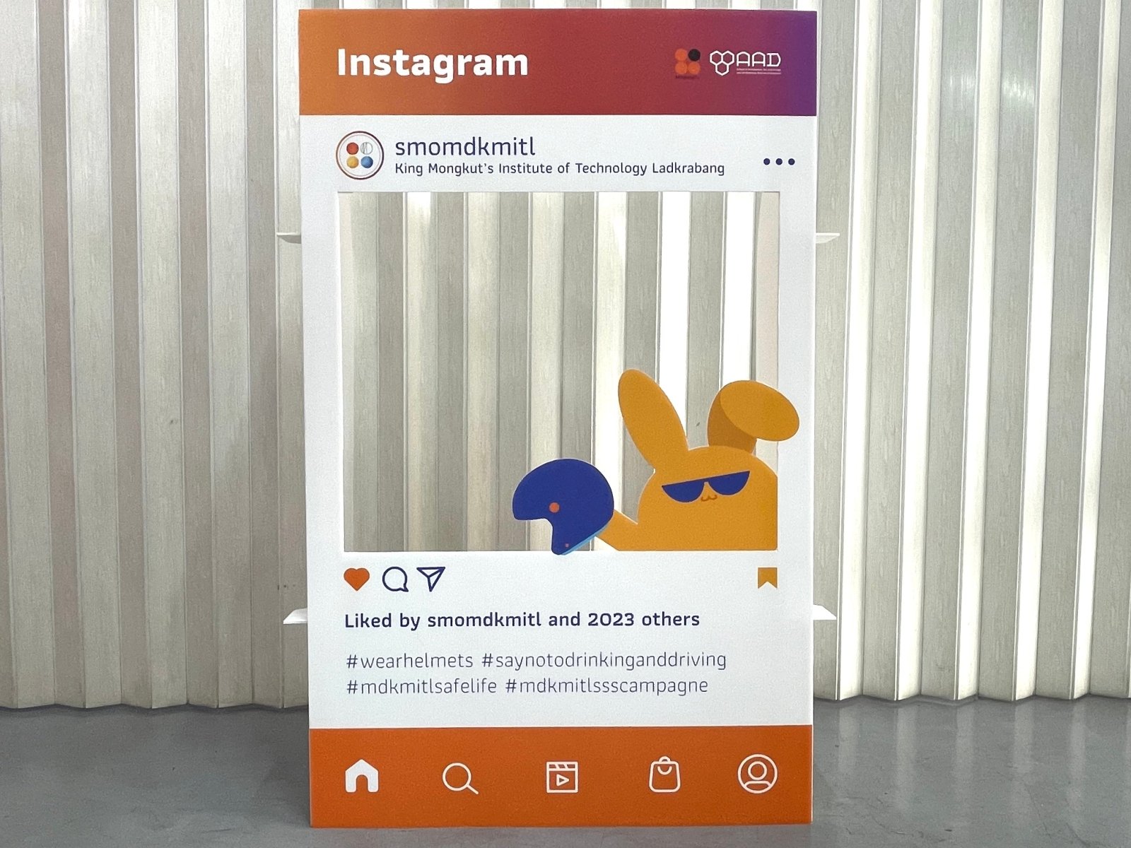 กรอบป้าย Instagram และ Facebook ดีไซน์เหมือนหน้าฟีดโซเชียล เหมาะสำหรับงานอีเวนต์ งานถ่ายภาพ และกิจกรรมโปรโมชัน