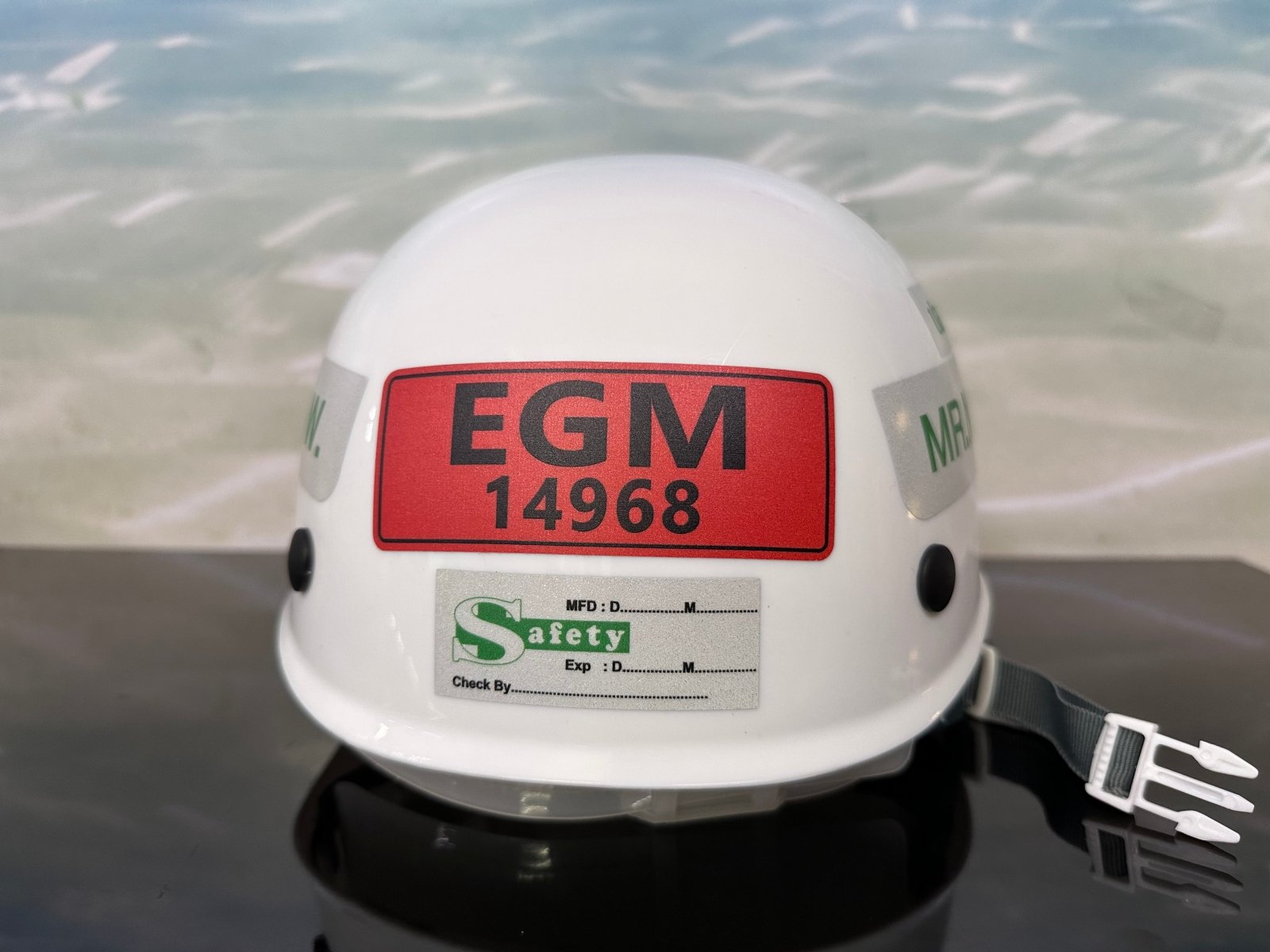 สติ๊กเกอร์ติดหมวกเซฟตี้ - สติ๊กเกอร์ custom ติดหมวก safety helmet