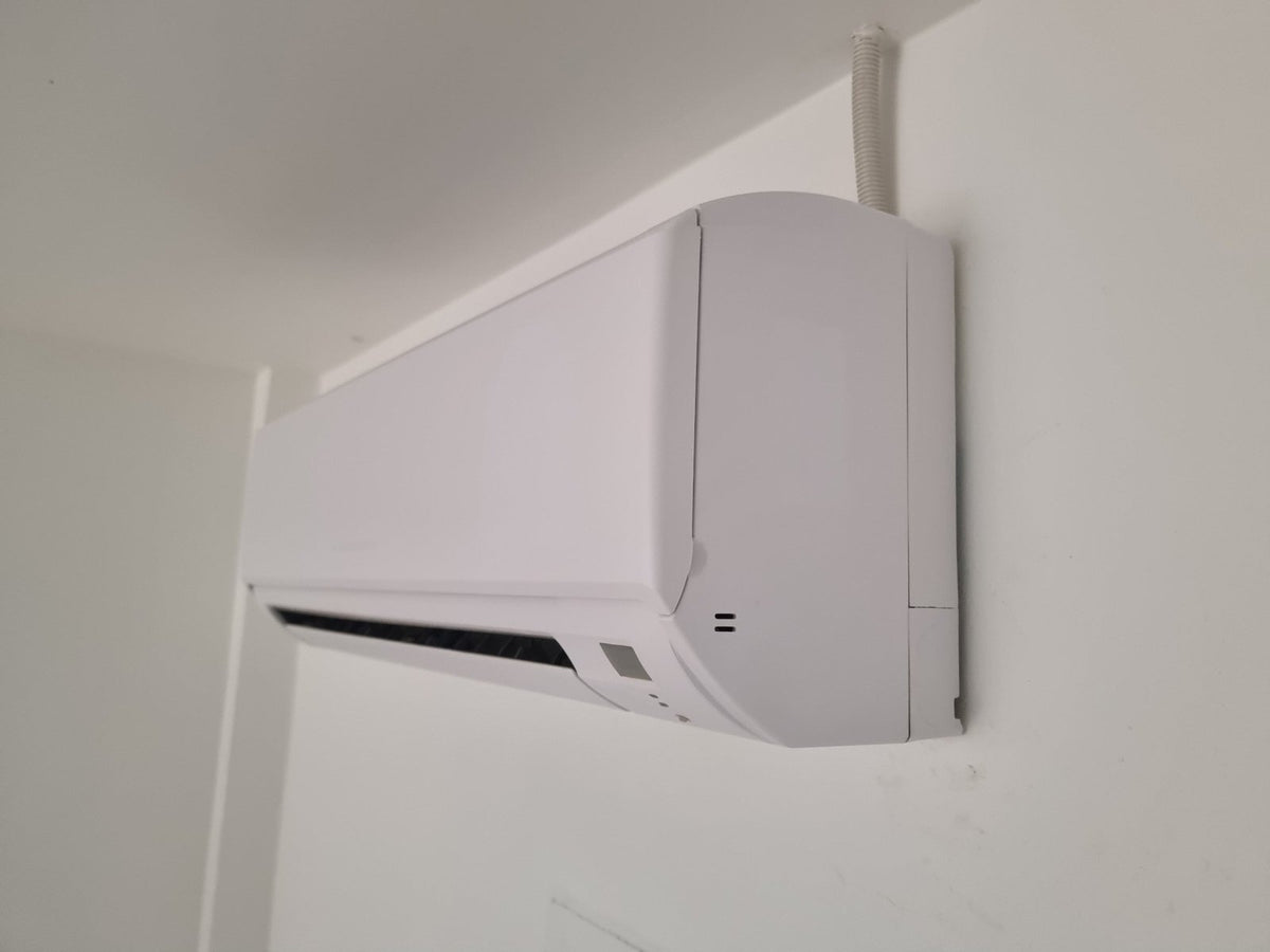 สติ๊กเกอร์ติดแอร์ แร็ปคอยล์เย็น วัสดุทนทาน กันน้ำ พิมพ์คมชัด เหมาะสำหรับงานตกแต่งและโปรโมชัน