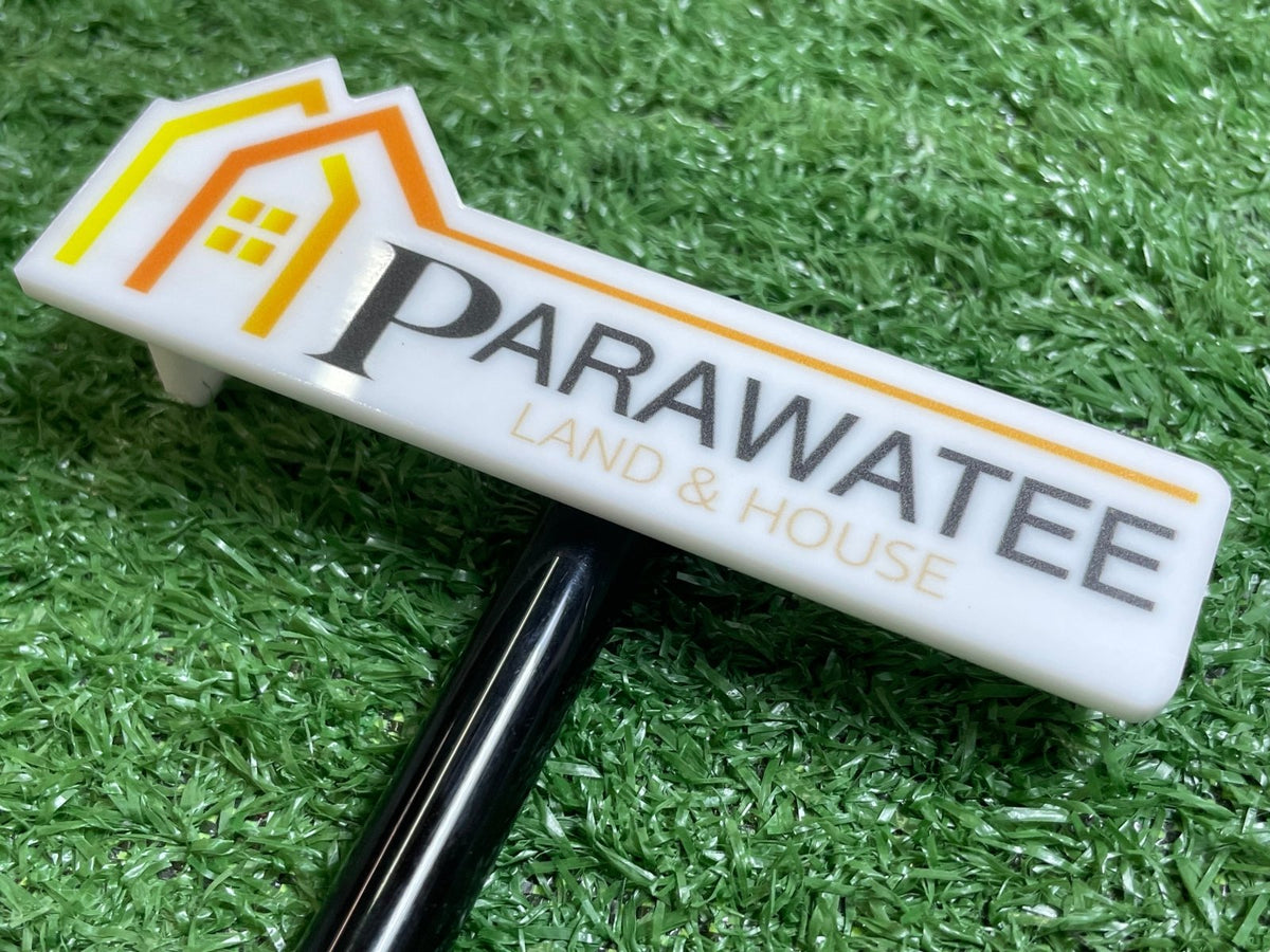 ป้ายไมค์ โลโก้ไมค์ และป้ายหัวไมค์ พิมพ์คมชัด ดีไซน์สวย เหมาะสำหรับงานอีเวนต์ สื่อประชาสัมพันธ์ รายการทีวี และงานโปรโมชัน