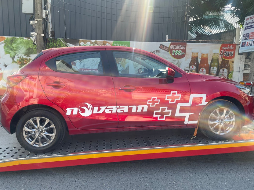 สติ๊กเกอร์ไดคัทติดรถ พิมพ์คมชัด วัสดุทนทาน กันน้ำ เหมาะสำหรับงานโฆษณา โปรโมชัน และตกแต่งรถเพื่อเพิ่มเอกลักษณ์