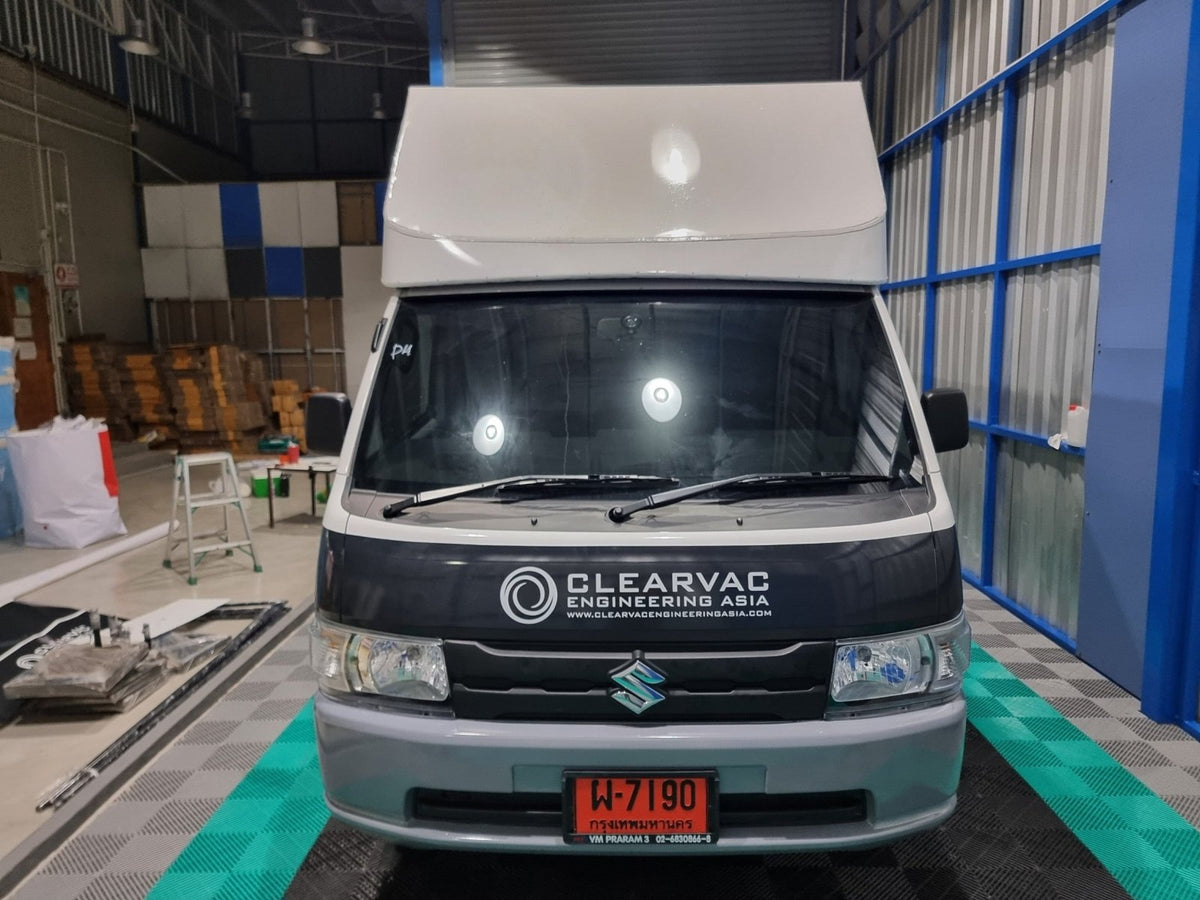 สติ๊กเกอร์ติดรถสี่ล้อใหญ่ Truck Wrap Sticker พิมพ์คมชัด วัสดุทนทาน เหมาะสำหรับโฆษณา โปรโมชัน และตกแต่งรถเพื่อเพิ่มเอกลักษณ์