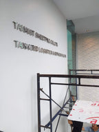ป้ายตัวอักษรสแตนเลส Stainless Steel Letter Signage หรูหรา แข็งแรง ทนทาน เหมาะสำหรับป้ายบริษัท อาคาร และงานตกแต่ง