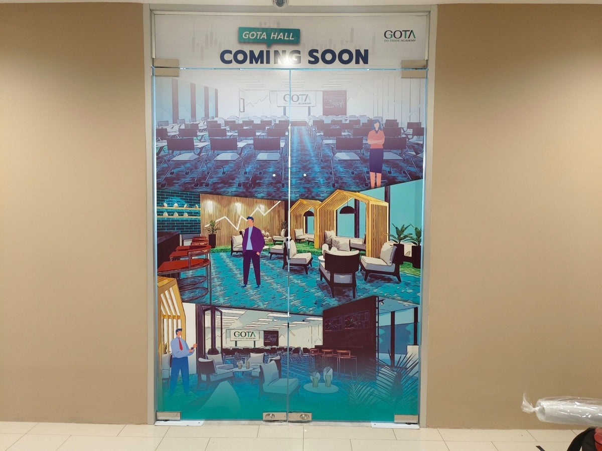 สติ๊กเกอร์ติดประตูกระจก พิมพ์คมชัด สีสดใส เหมาะสำหรับร้านค้า สำนักงาน และงานตกแต่งอาคาร