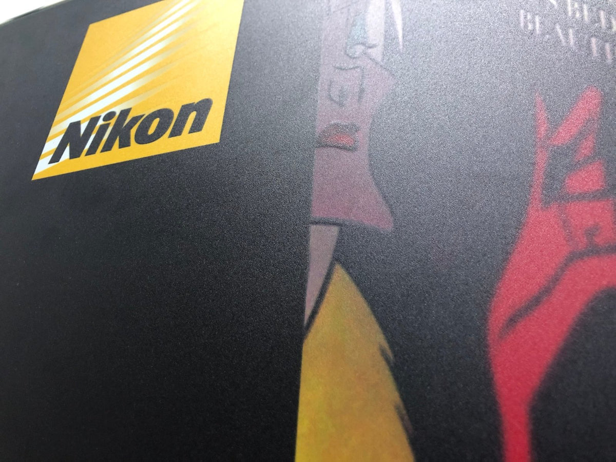 พิมพ์สกรีนยูวี รับสกรีนโลโก้ Print UV Inkjet งานพิมพ์คมชัด ทนทาน เหมาะสำหรับวัสดุหลากหลาย เช่น ไม้ โลหะ และอะคริลิค