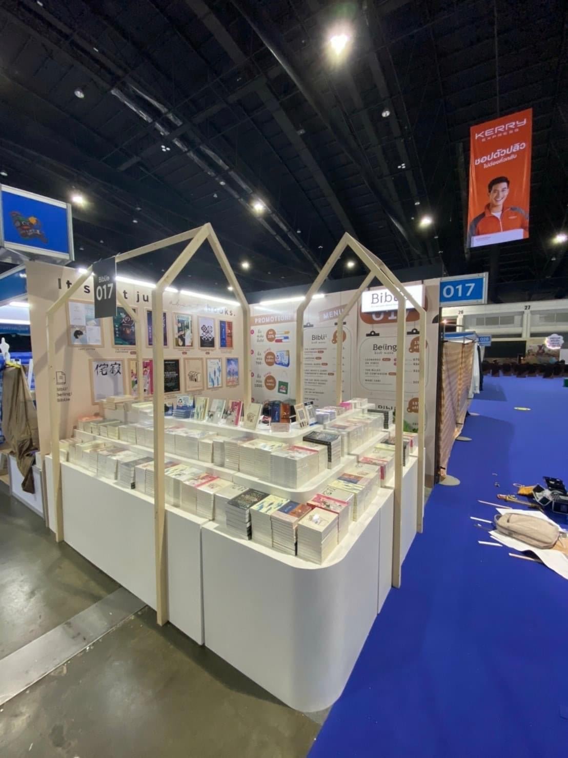 จัดบูธ ตกแต่งดิสเพลย์ร้าน ออกแบบครบวงจร เหมาะสำหรับงานอีเวนต์ งานแสดงสินค้า และโปรโมชัน