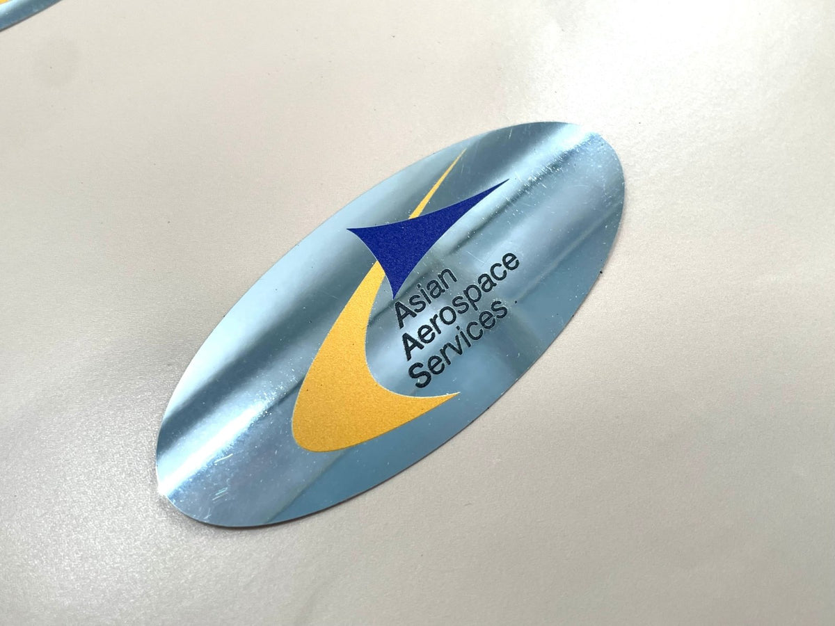 สติ๊กเกอร์สีทอง และสติ๊กเกอร์สีเงิน พิมพ์หรูหรา เพิ่มมูลค่าสินค้า เหมาะสำหรับฉลากบรรจุภัณฑ์ งานพรีเมียม และงานตกแต่ง