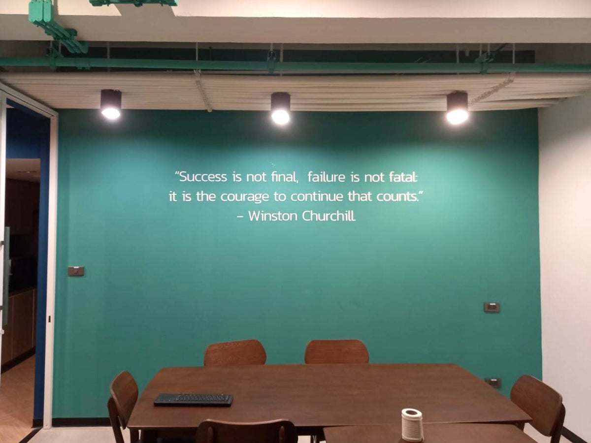 สติ๊กเกอร์ไดคัทติดผนัง พิมพ์คมชัด สีสดใส เหมาะสำหรับงานตกแต่งร้านค้า ออฟฟิศ และงานโฆษณา