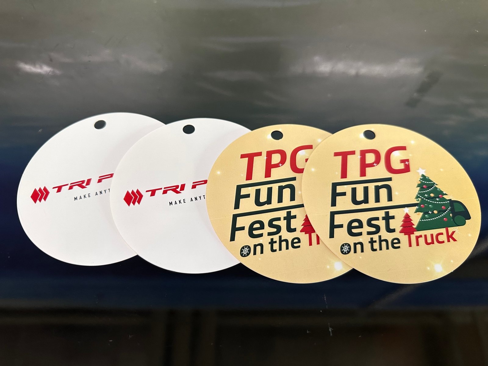 ป้ายแท็ก ป้าย Tag พิมพ์คมชัด ใช้เป็นป้ายสินค้า ป้ายราคา หรือป้ายโลโก้ เหมาะสำหรับร้านค้า งานอีเวนต์ และการโปรโมชันสินค้า