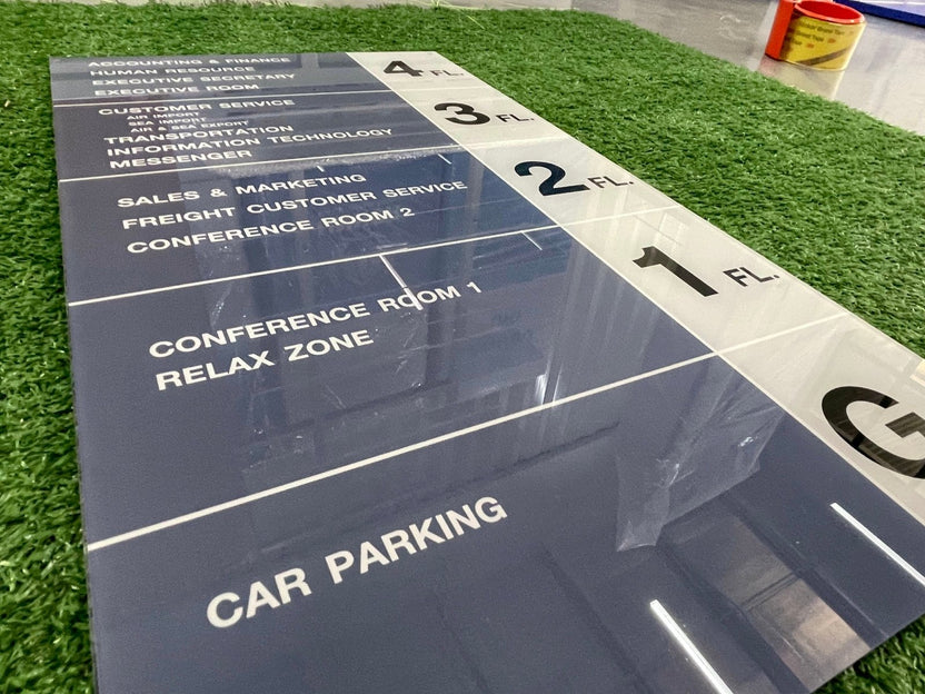 ป้ายบอกชั้น ตัวอักษรชัดเจน ดีไซน์เรียบหรู เหมาะสำหรับอาคารสำนักงาน โรงแรม และห้างสรรพสินค้า