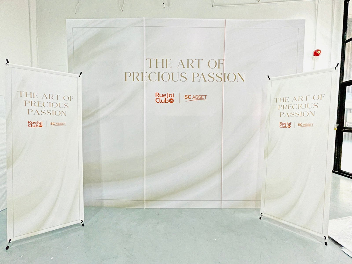 แบคดรอปฟิวเจอร์บอร์ด ฉากถ่ายรูปราคาถูก พิมพ์คมชัด น้ำหนักเบา ติดตั้งง่าย เหมาะสำหรับงานแต่ง งานอีเวนต์ และงานถ่ายภาพ